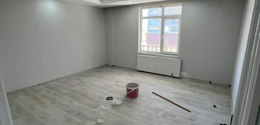 İMARET EMLAK’TAN ALACASULUK MAHALLESİNDE 3+1 195m² ÇİFT BALKONLU ASANSÖRLÜ KİLERLİ SATILIK DAİRE